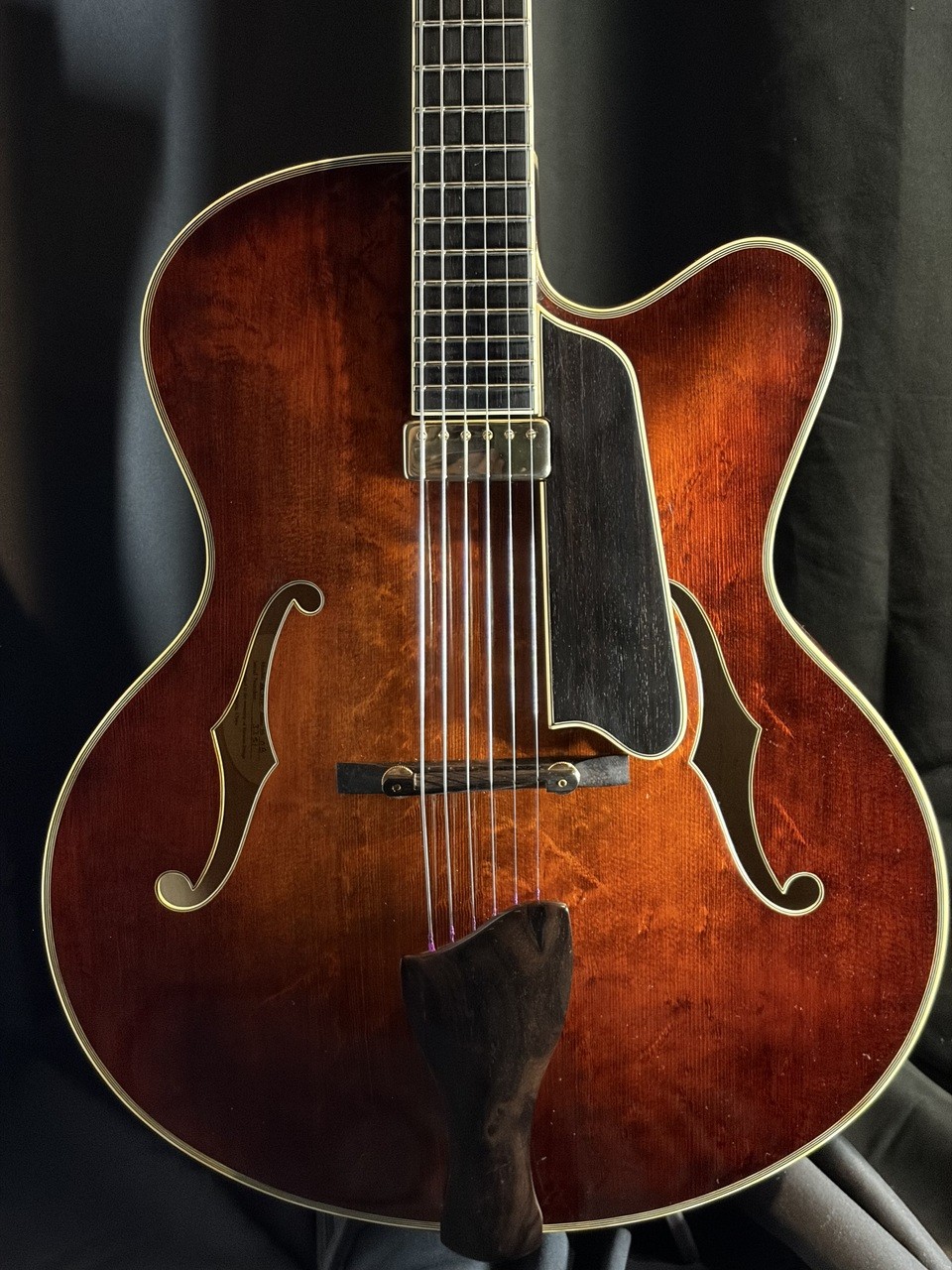 Eastman AR810
