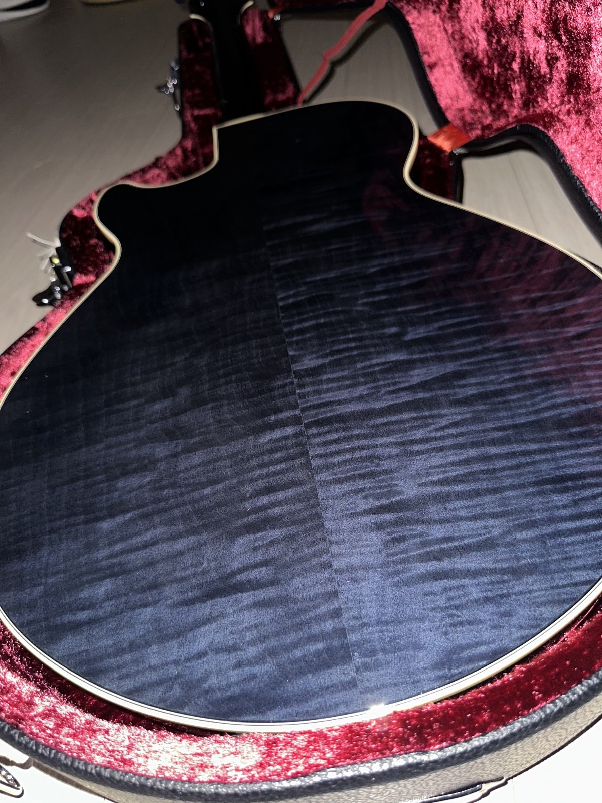 Sadowsky [SS -15] – Jan 2025 Production with Hard Case