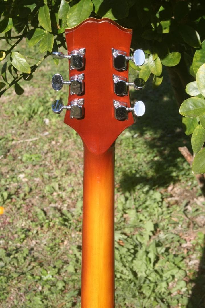 Granada J200 model manufactured by Matsumoku in Matsumoto, Japan in the 1970s