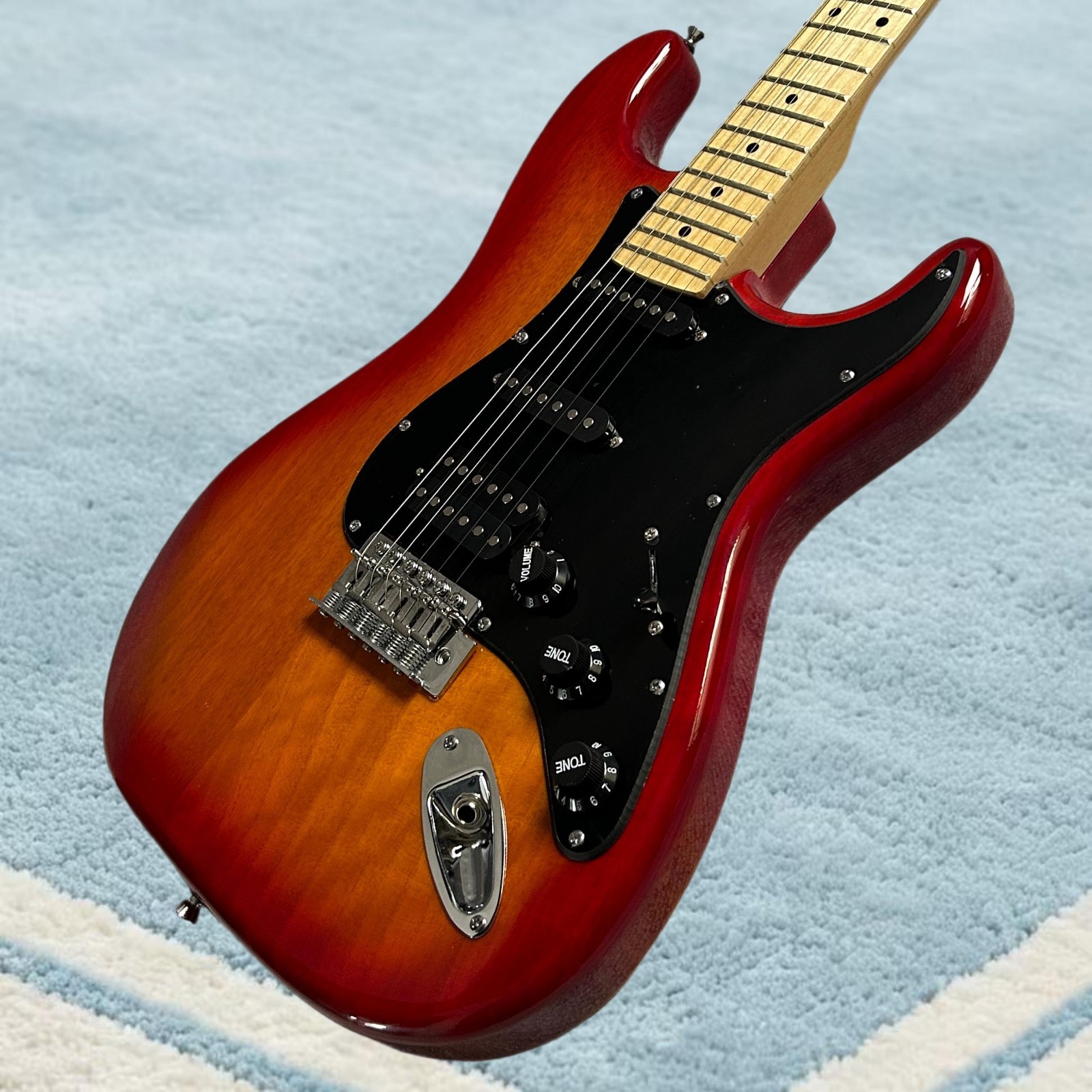 ST Electric Guitar Maple Fretboard Cherry Sunburst Color Mahogany Body