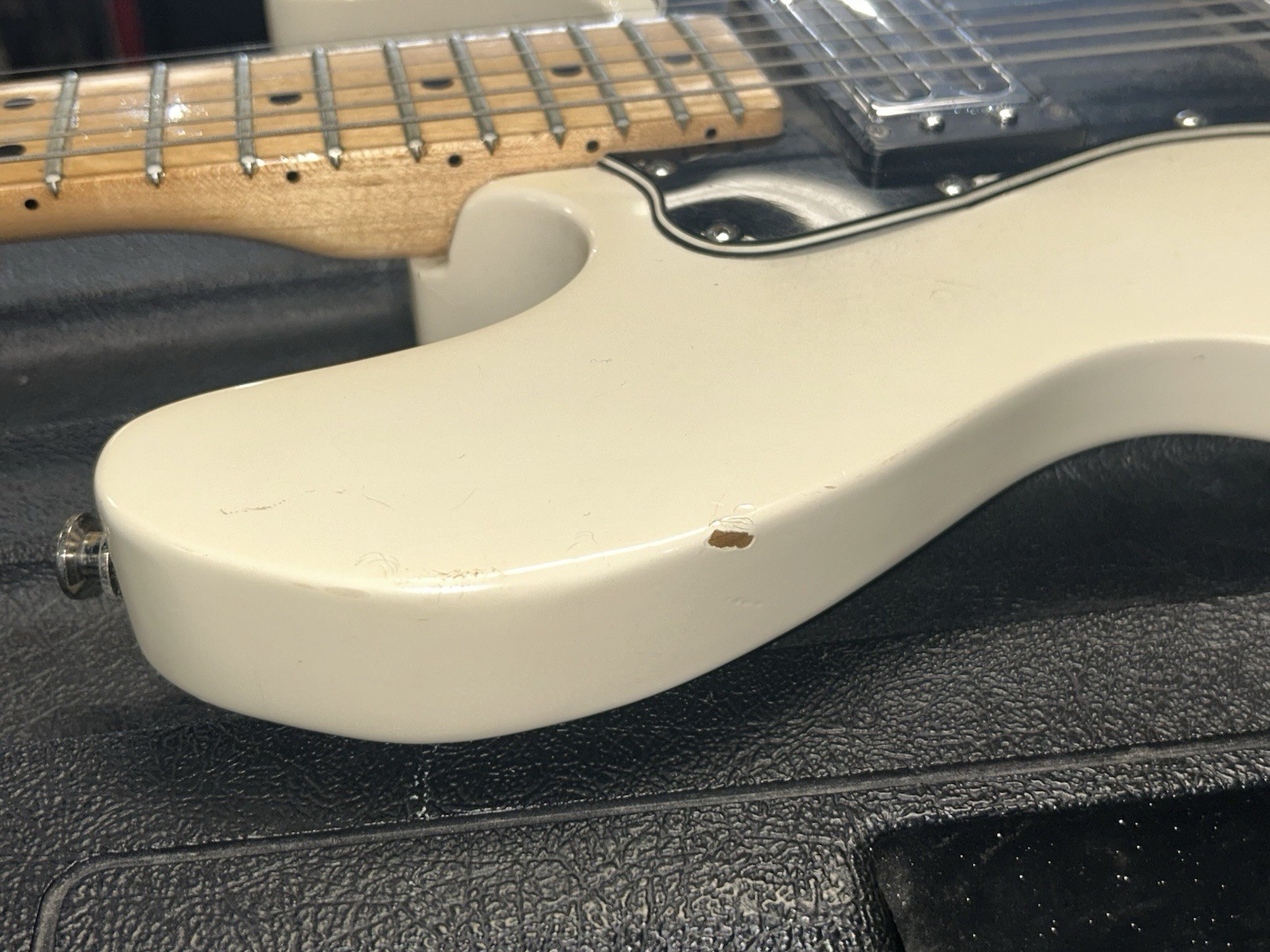 1982 Peavey T60 Electric Guitar – White – USA