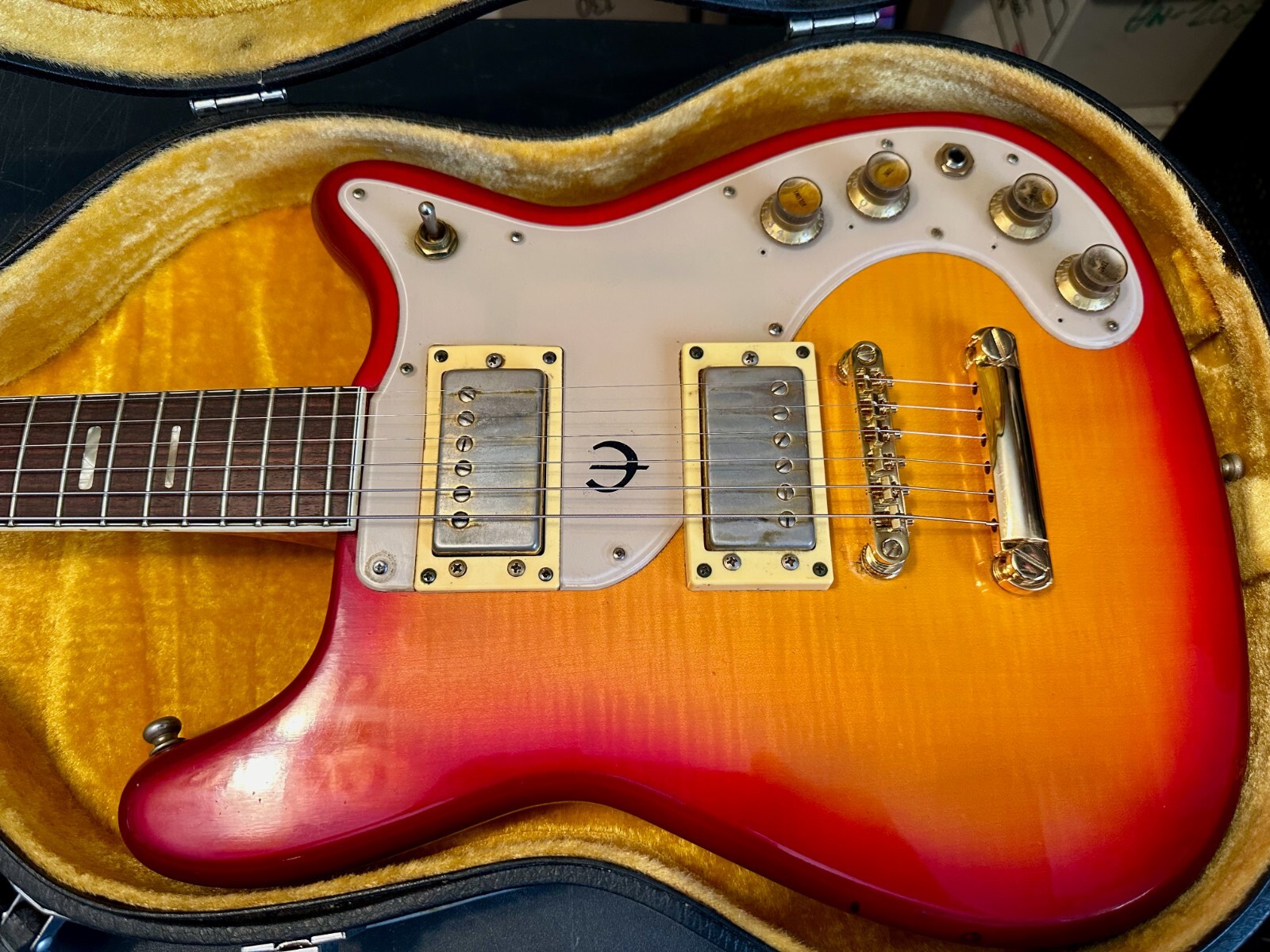 1970 Epiphone WILSHIRE Flame Thru Body!