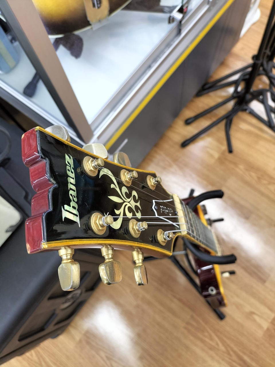 IBANEZ AR300CS electric guitar