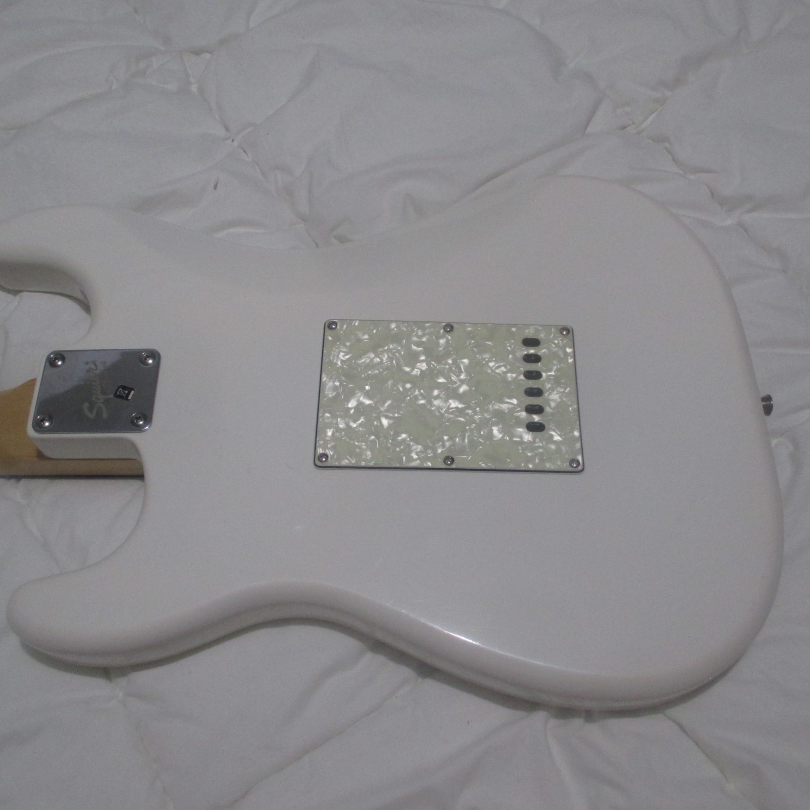 Fender Squire Strat SE 6 String Electric Guitar White CXS With CE European Decal