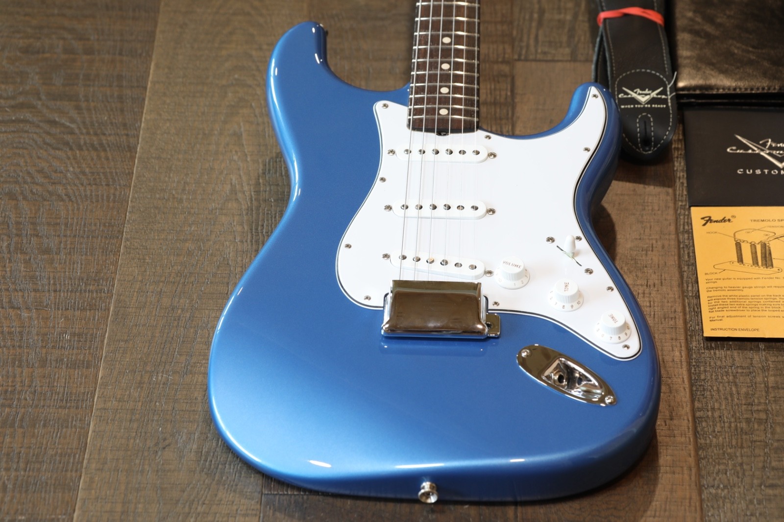 Fender Custom Shop ’61 Reissue 1961 Stratocaster NOS Lake Placid Blue + OHSC COA