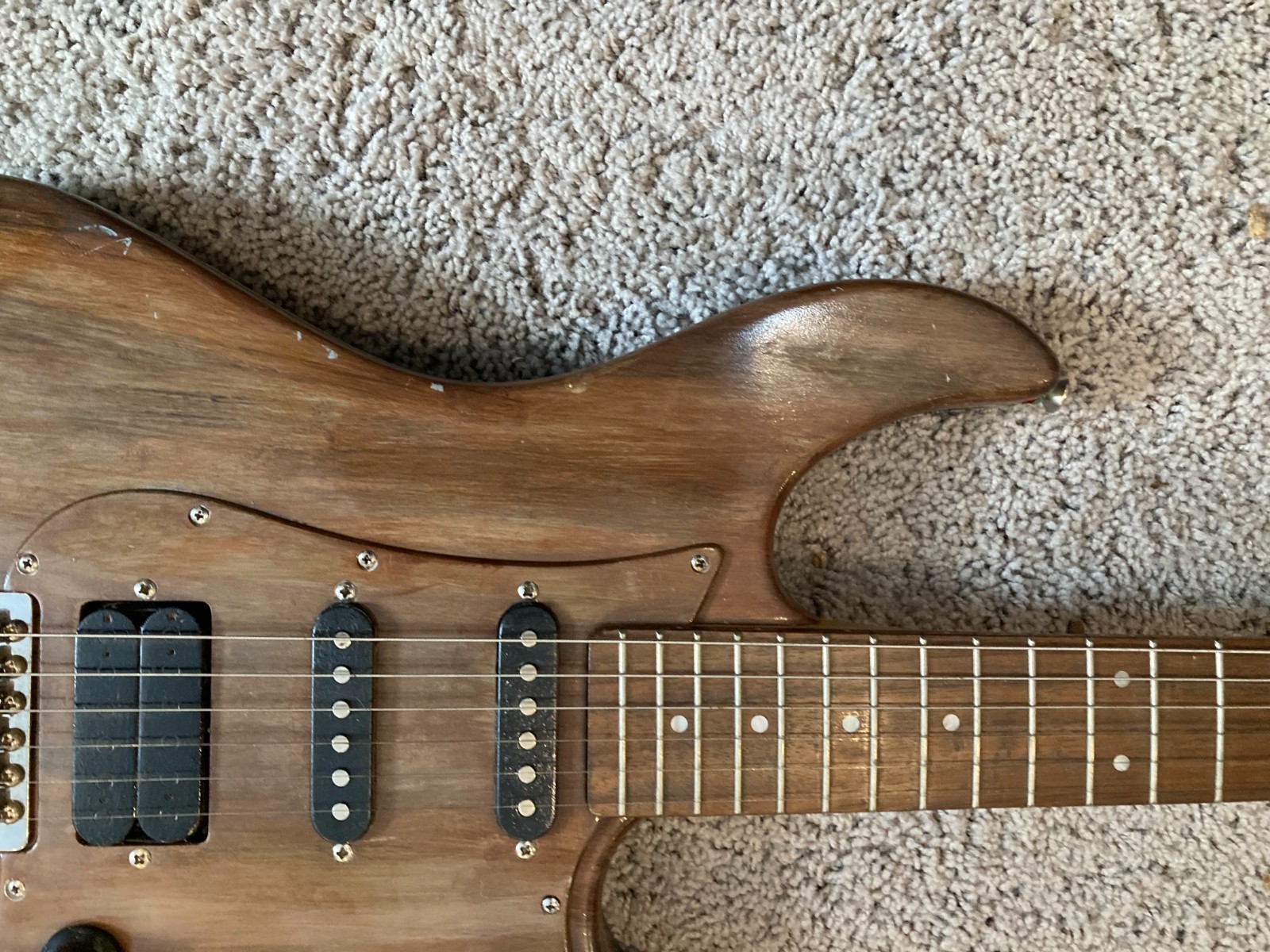 HSS Electric Guitar Natural Wood Tremolo w/ Gig Bag Serial QLH263304 Used Guitar