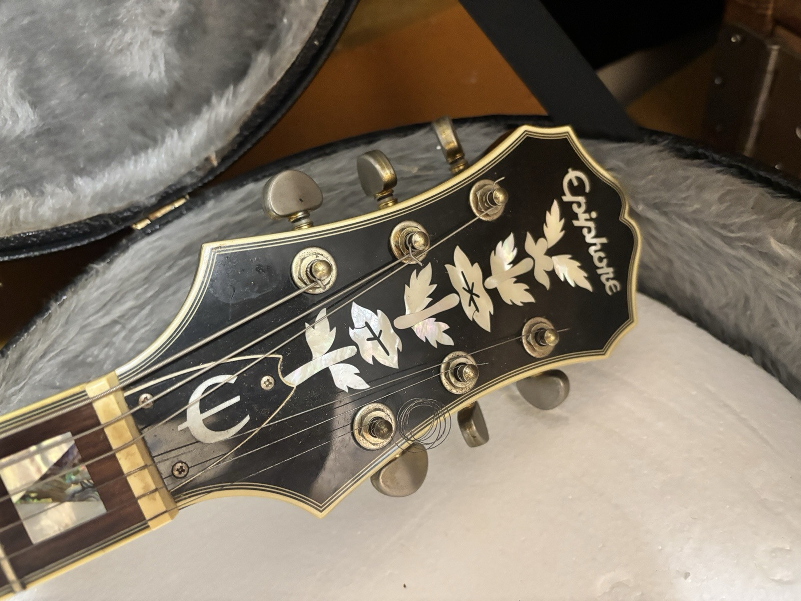 Epiphone Sheraton II Electric Guitar Ebony Circa 2005 w Case