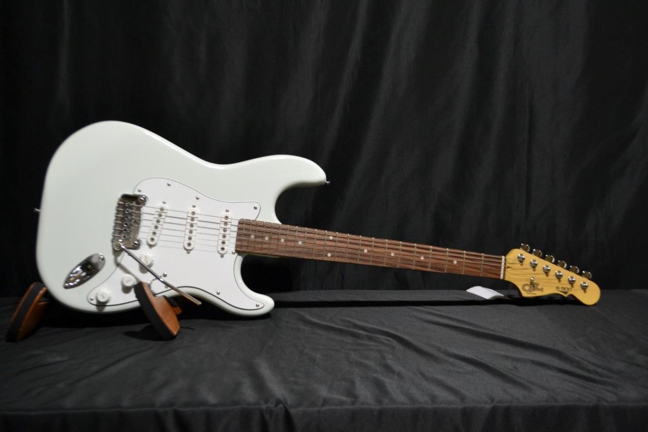 G & L TRIBUTE SERIES S-500, SONIC BLUE, International Buyer Welcome
