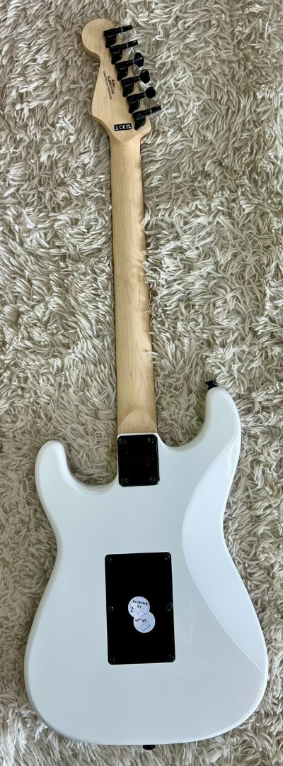 Jackson X Series San Dimas Adrian Smith (Iron Maiden) SDXM, Guitar-White/Black