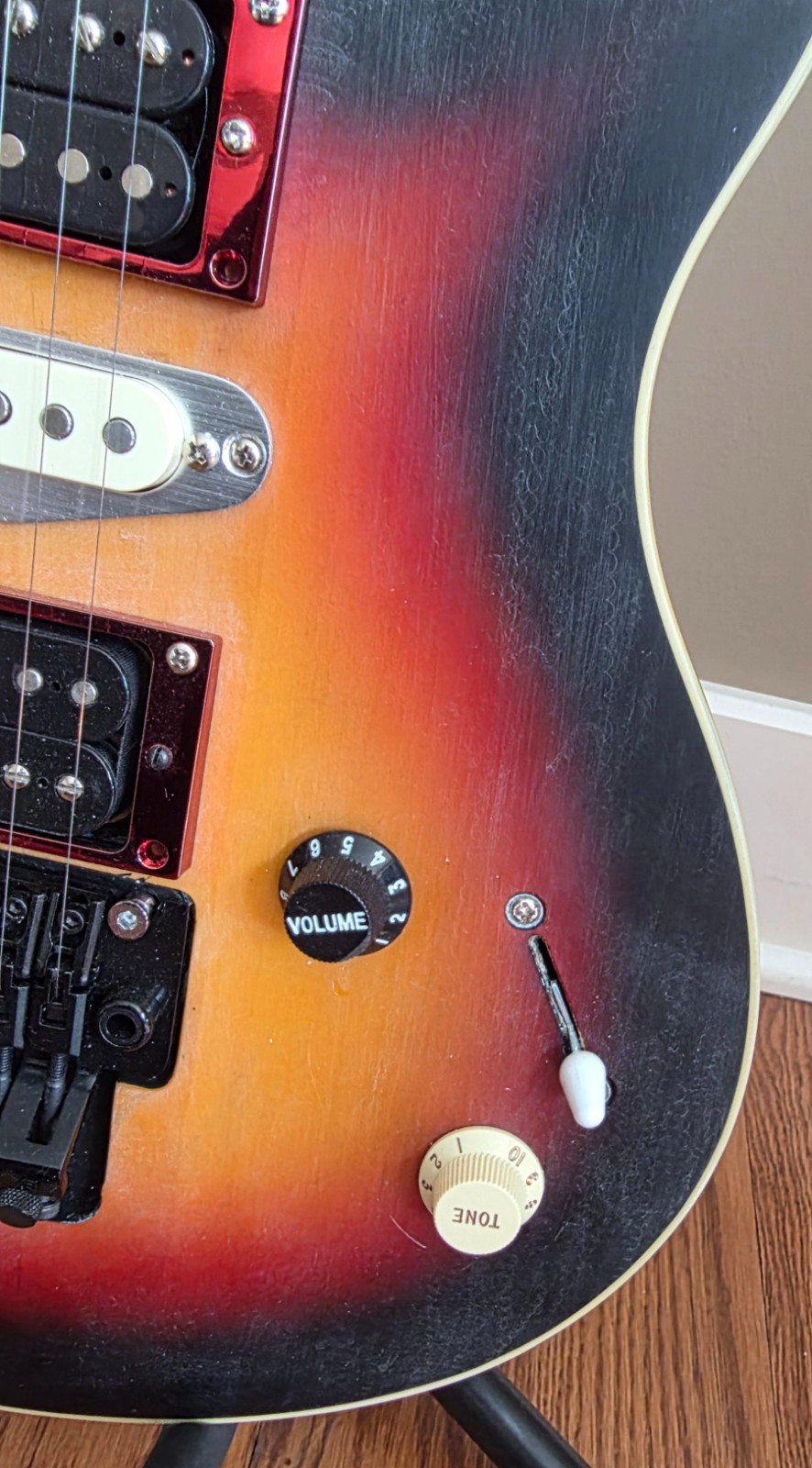 Peavey HP Special “early 2000’s” Guitar – Colortone with Gig Bag