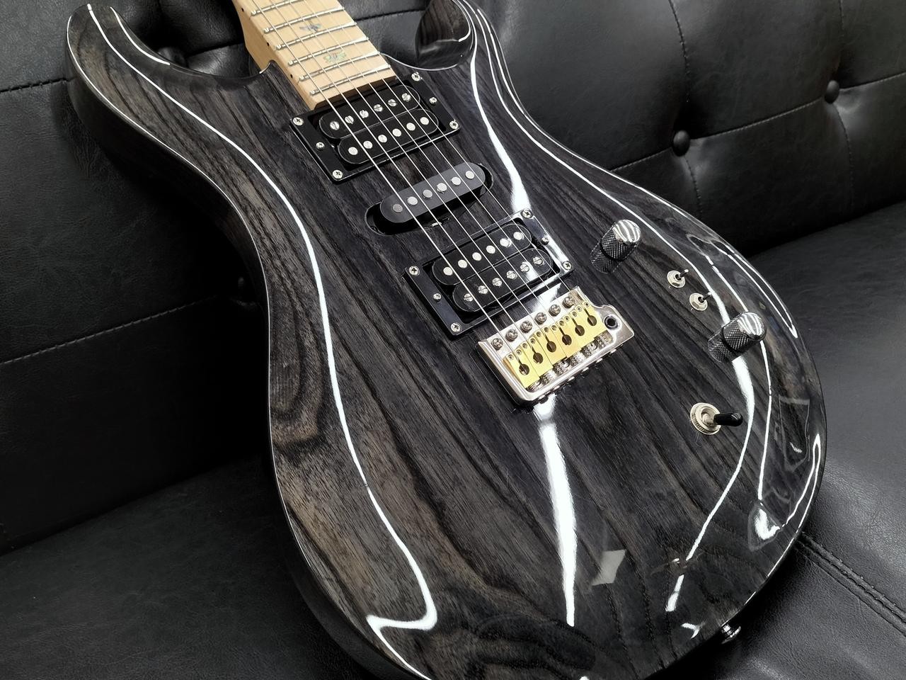 PAUL REED SMITH SE SWAMP ASH SPECIAL Electric Guitar-03