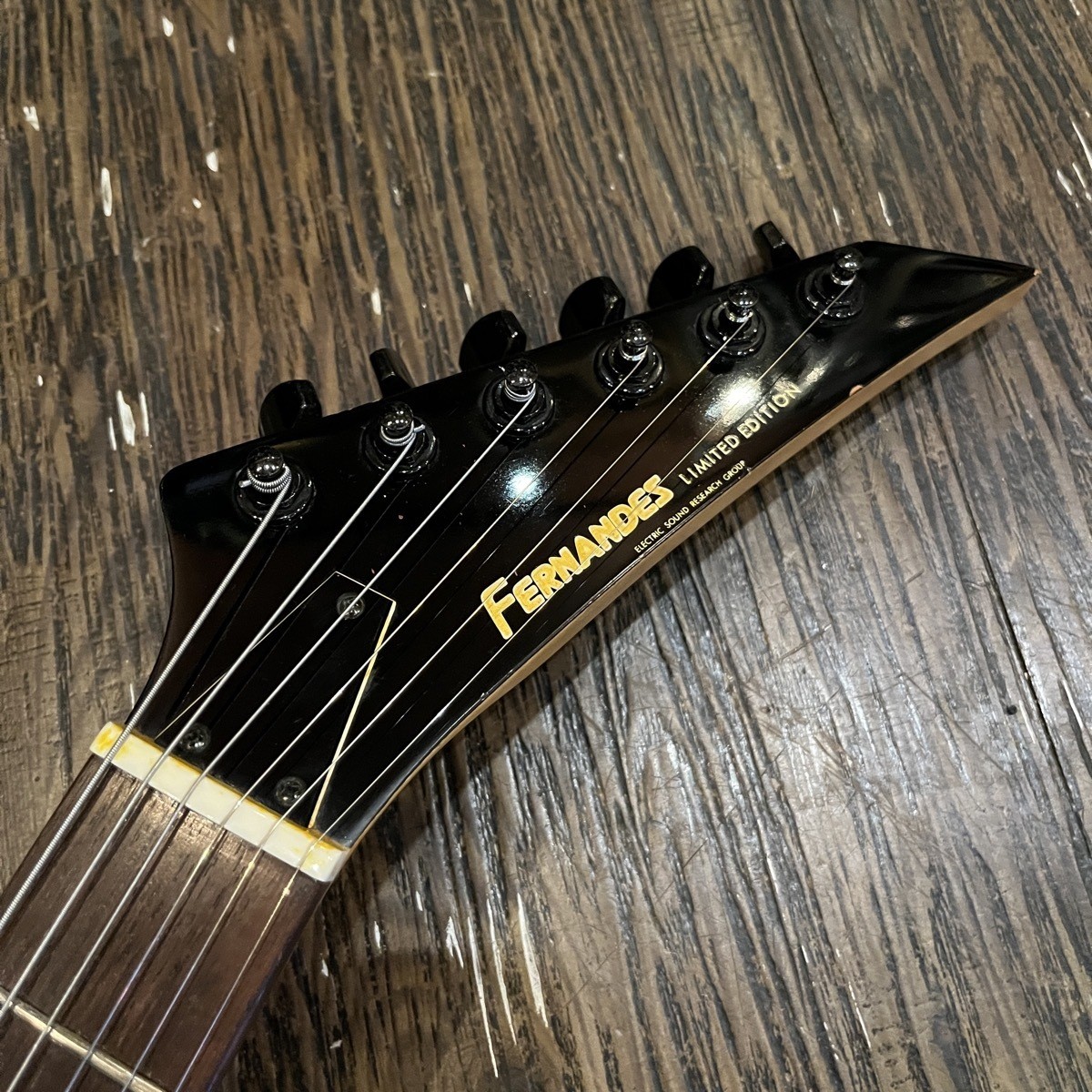 FERNANDES STJ-40 Limited Edition Electric Guitar (no260628)