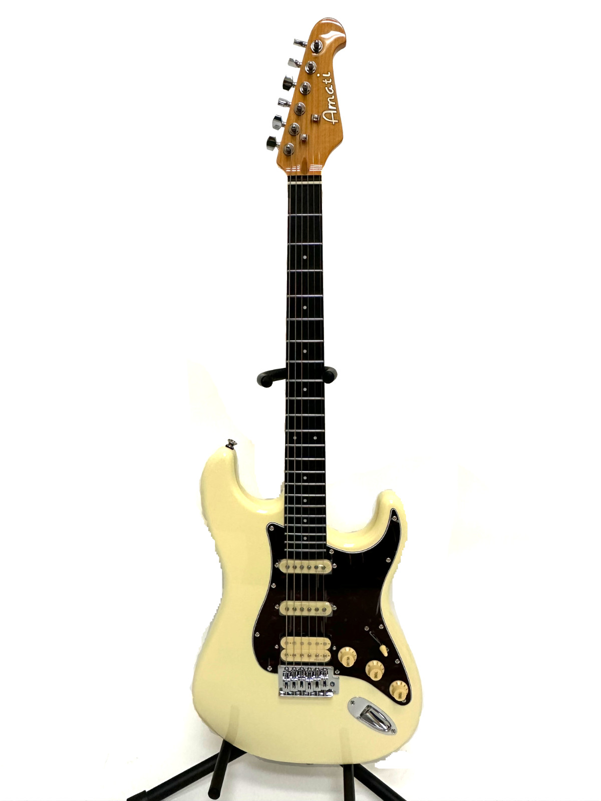 Amati White Electric Guitar Double-Cutaway Strat 60STVW SSH