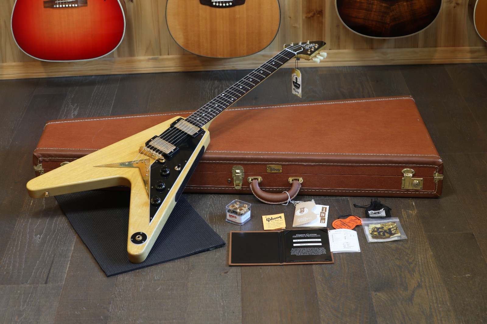 Minty! 2024 Gibson Custom Shop ’58 Korina Flying V Guitar Natural + COA OHSC