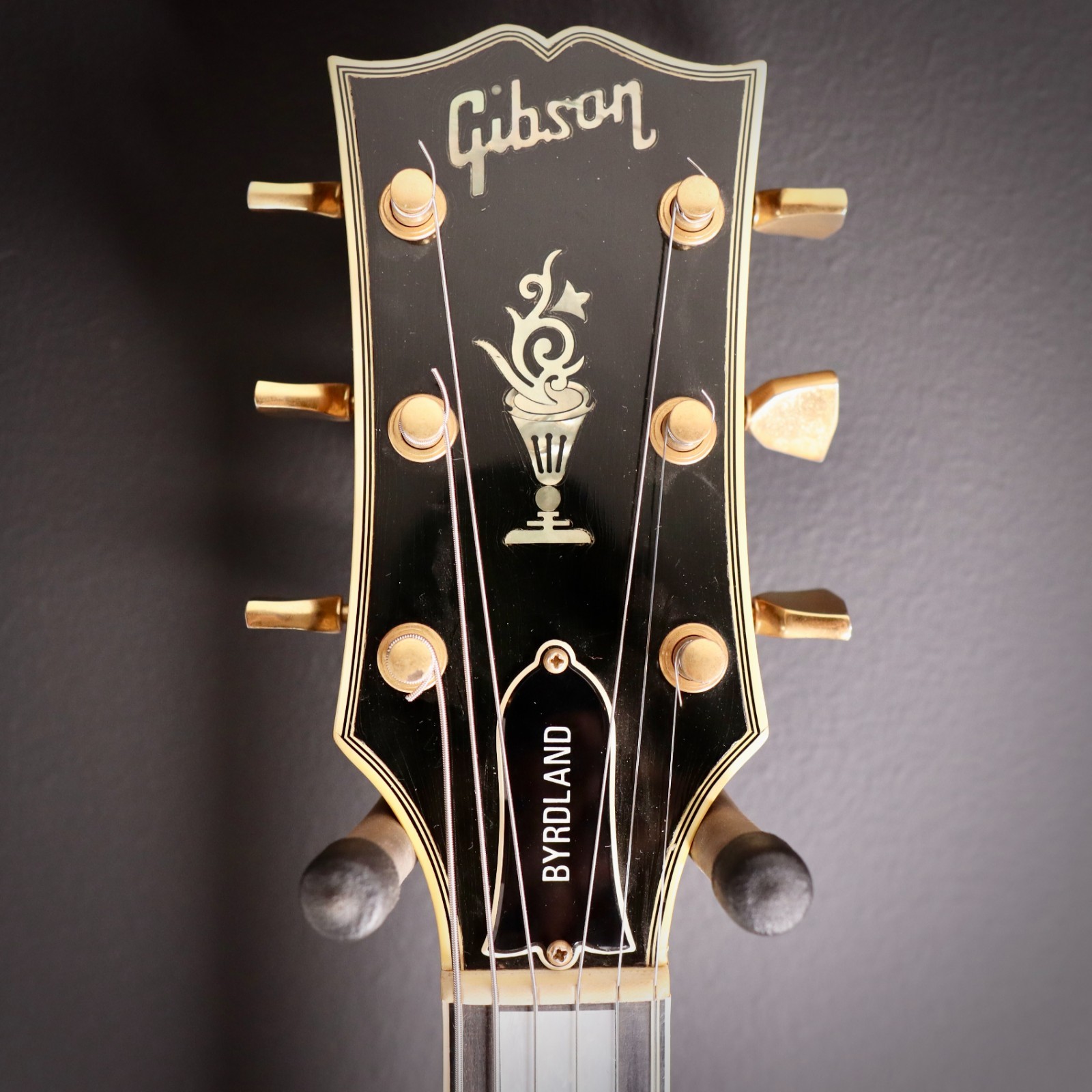 1975 Gibson Byrdland Thinline Electric Archtop – Sunburst