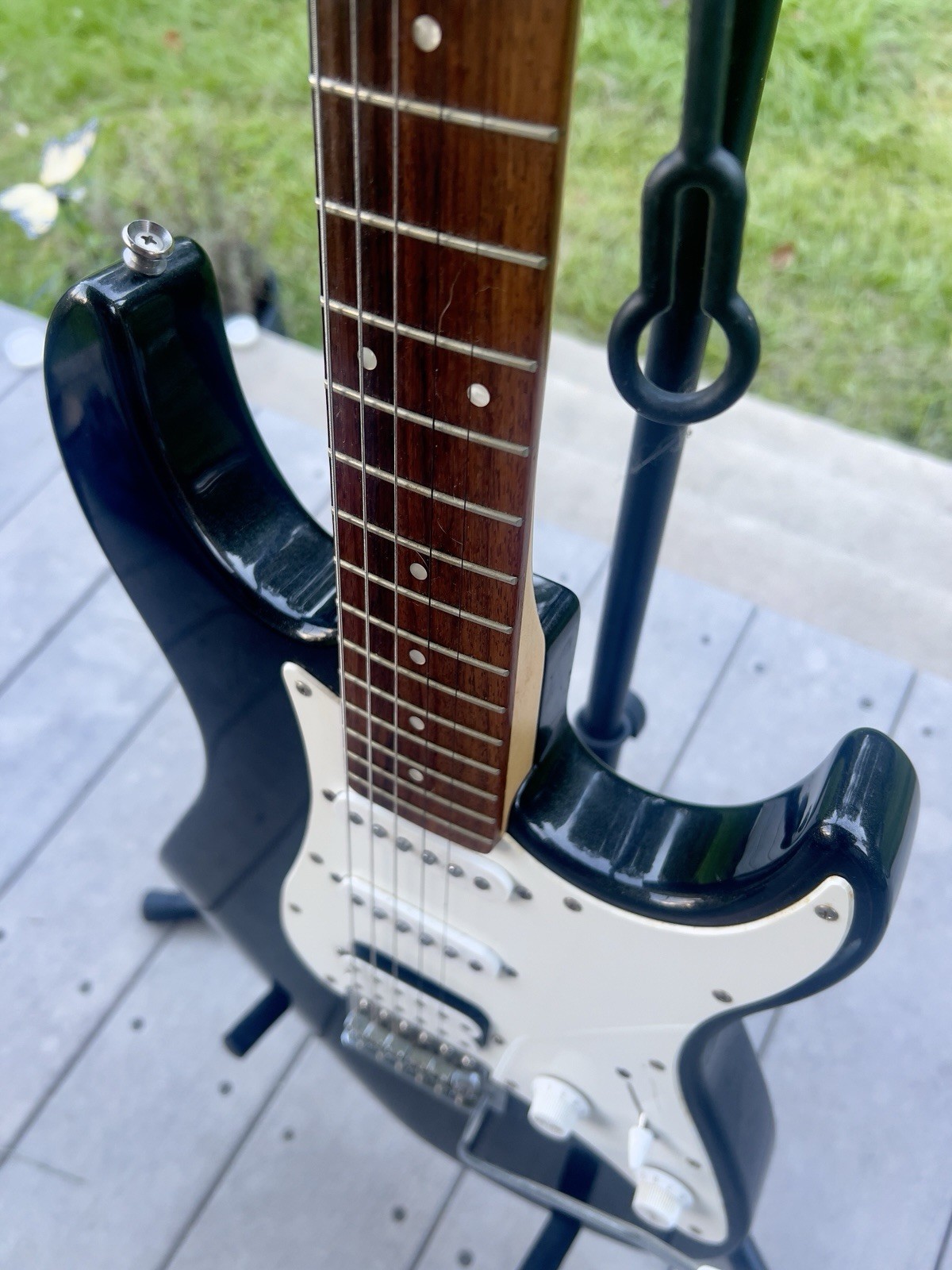 Yamaha Electric Guitar – EG 112C, Padded Case, and Numerous Original Accessories