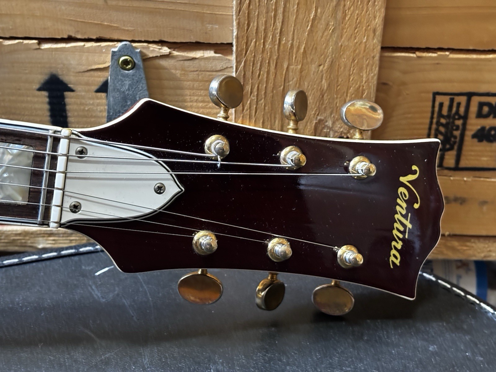 Ventura V-1500 Country Gentleman Vintage MIJ Electric Guitar