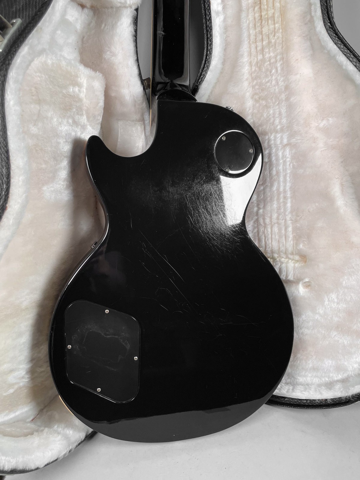 2011 Gibson Les Paul Classic Black Finish w/OHSC