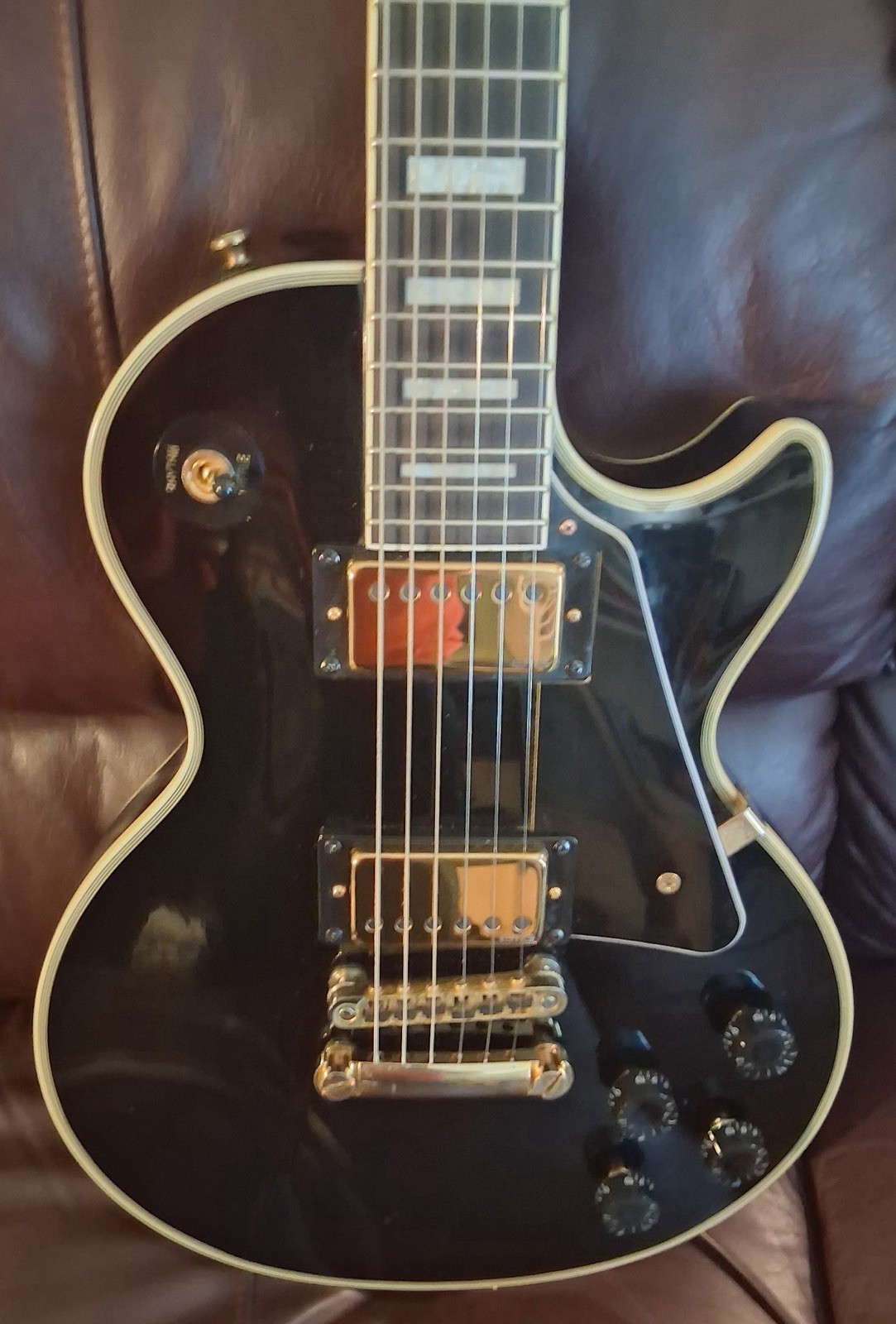 Epiphone Les Paul Custom Black Electric Guitar 2022 EMG 57 66