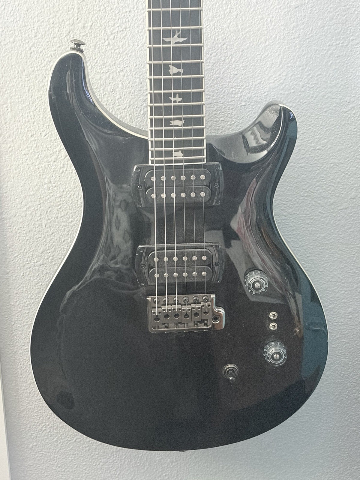 PRS SE Standard 24-08 Black Solid Body 6-String RH 24-Fret w/ Tremolo Arm