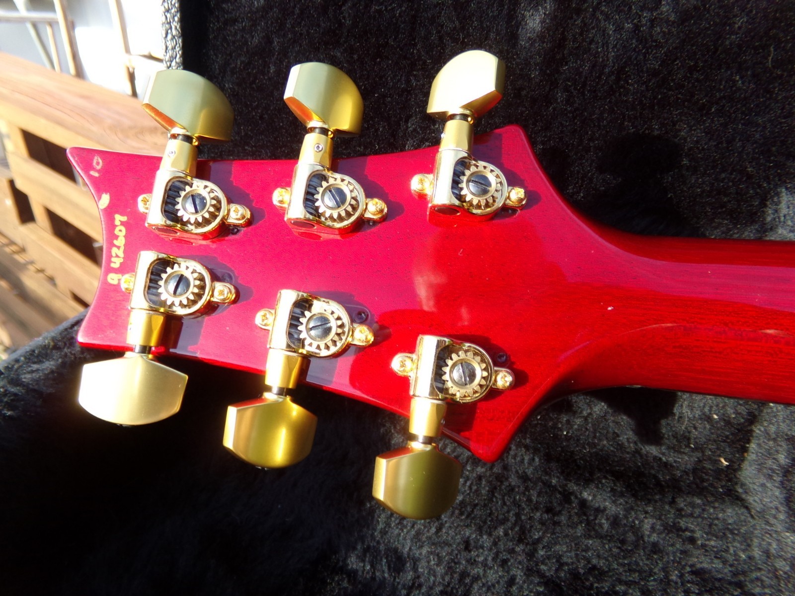 1999 PRS Custom 24 Artist model – Cherry Sunburst highly flamed curly maple top