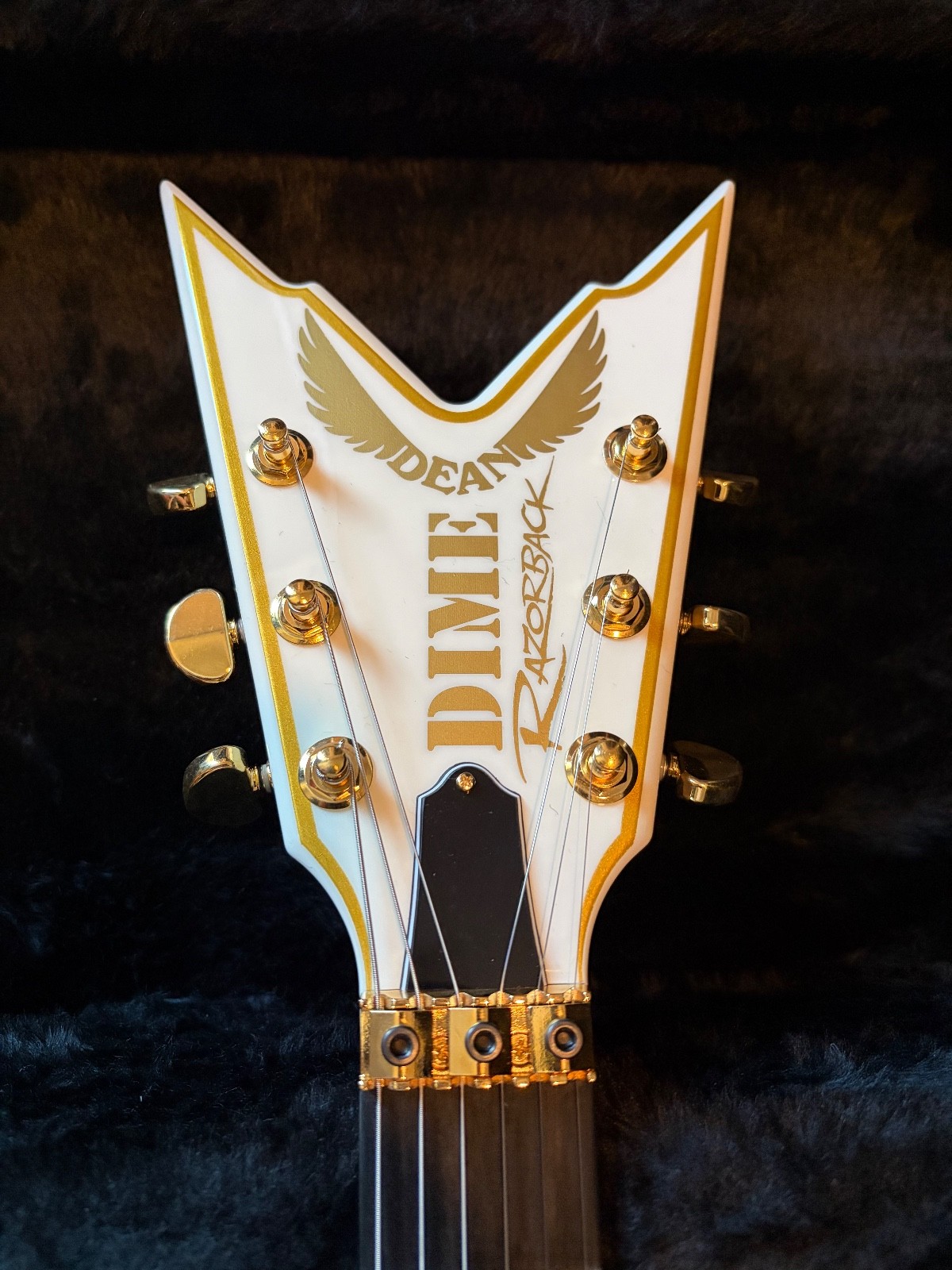 Dean USA Custom Shop Razorback White/Gold w/ OHSC & Original Paperwork