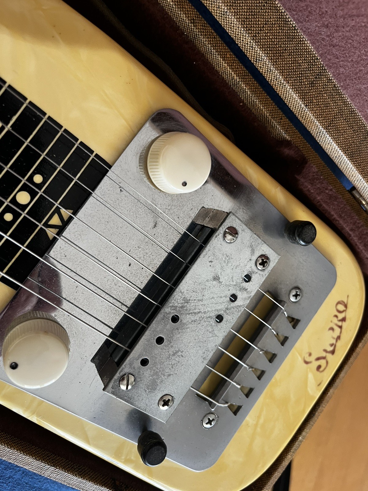 1960s Supro Lap Steel Guitar – All Original, Excellent Cond. w/ OHSC