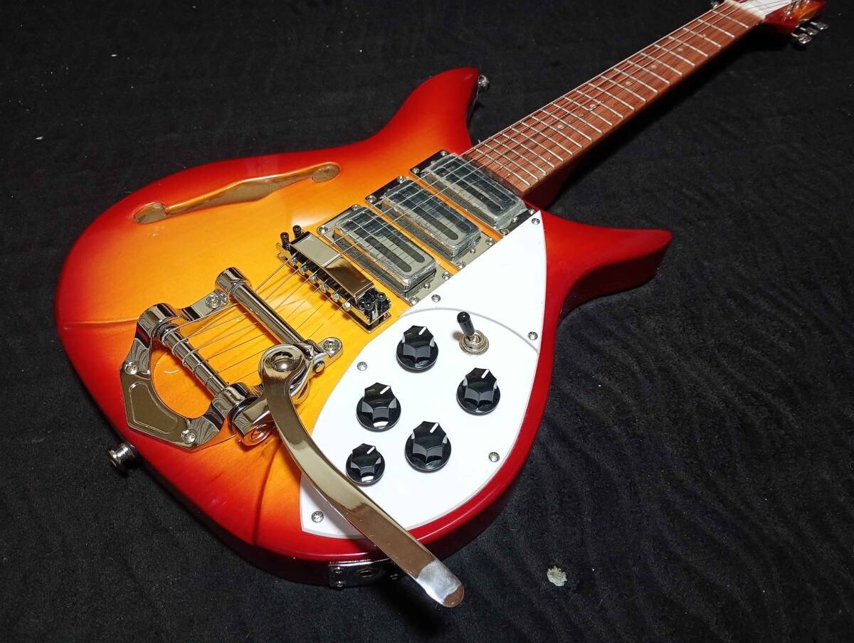 Beatles Rose Morris Spec 325 Rickenbacker Type