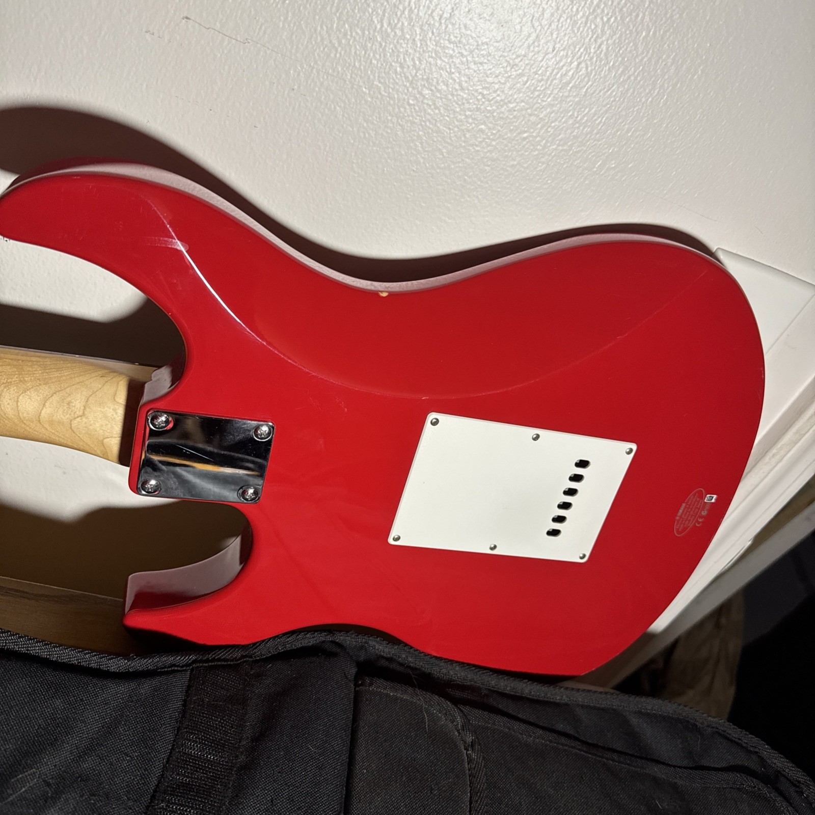 yamaha eg112c electric guitar and gig bag RARE RED