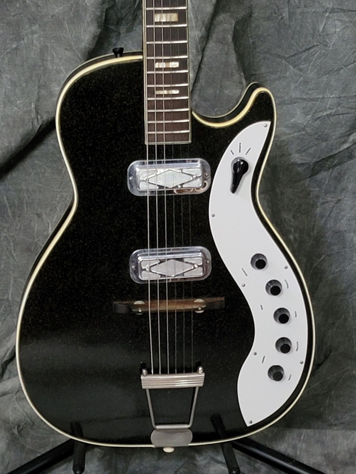 KILLER VINTAGE 1963 Silvertone Jupiter 1423 Guitar!