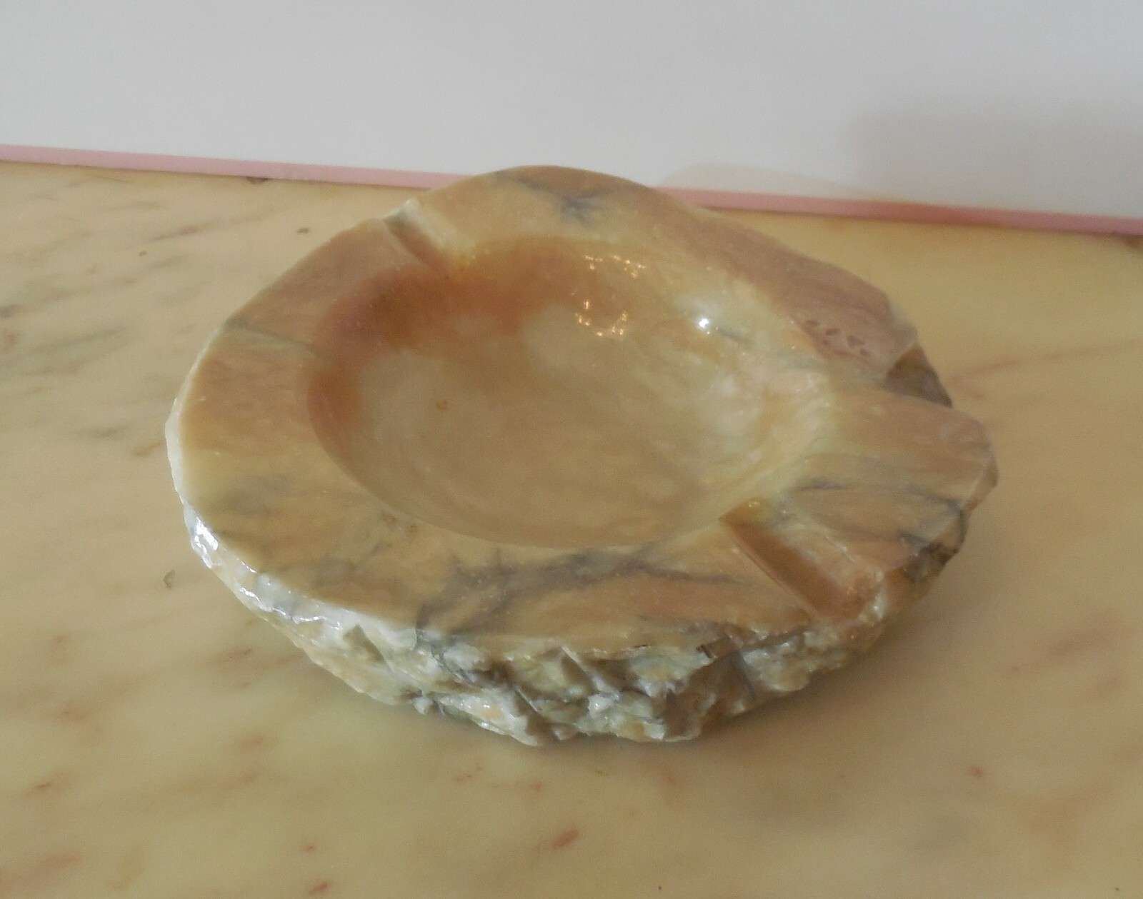 VINTAGE ASHTRAY GENUINE ALABASTER MB MADE IN ITALY 1970s
