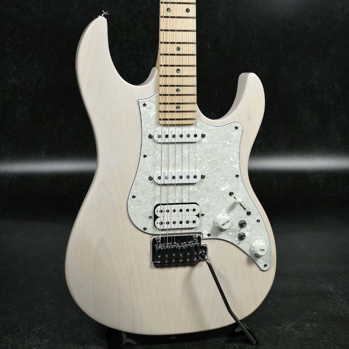 FUJIGEN FGN Expert Odyssey EOS-ASH-M White Blonde 2023