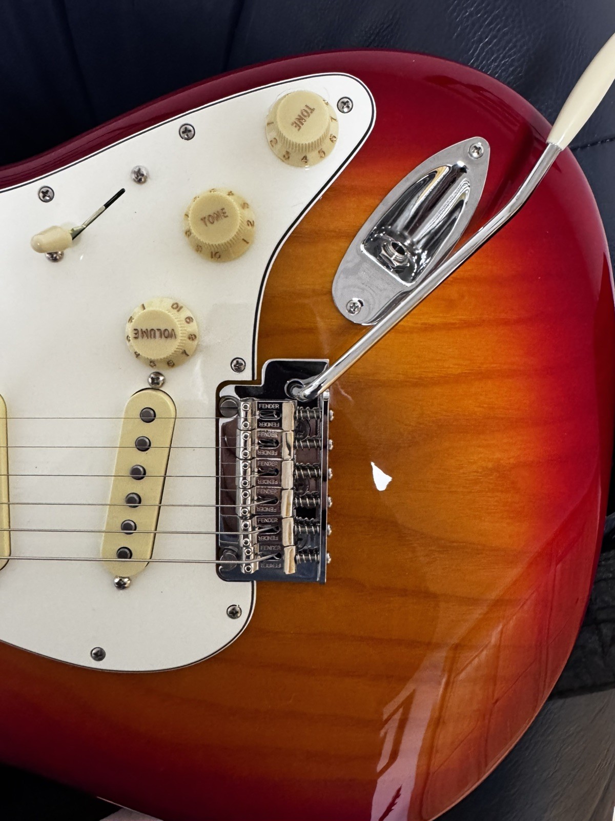 Fender Player II Stratocaster – 3-Color Sunburst with Rosewood Fingerboard