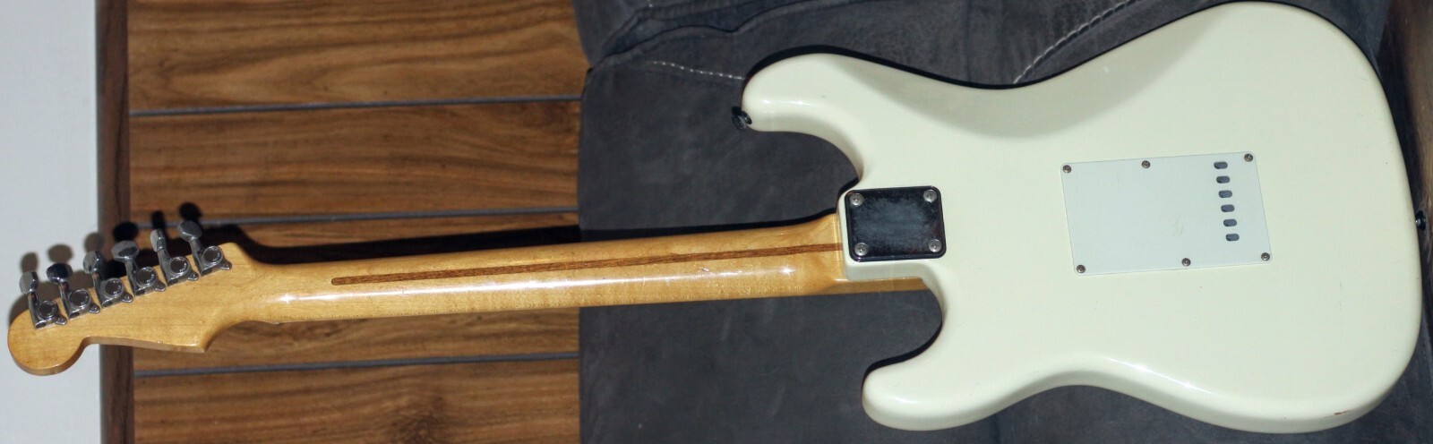 RArE 1985 E-Series Squier ST-357 50s Srtyle Stratocaster W/NonOHSC(NEW) Fuji-Gen