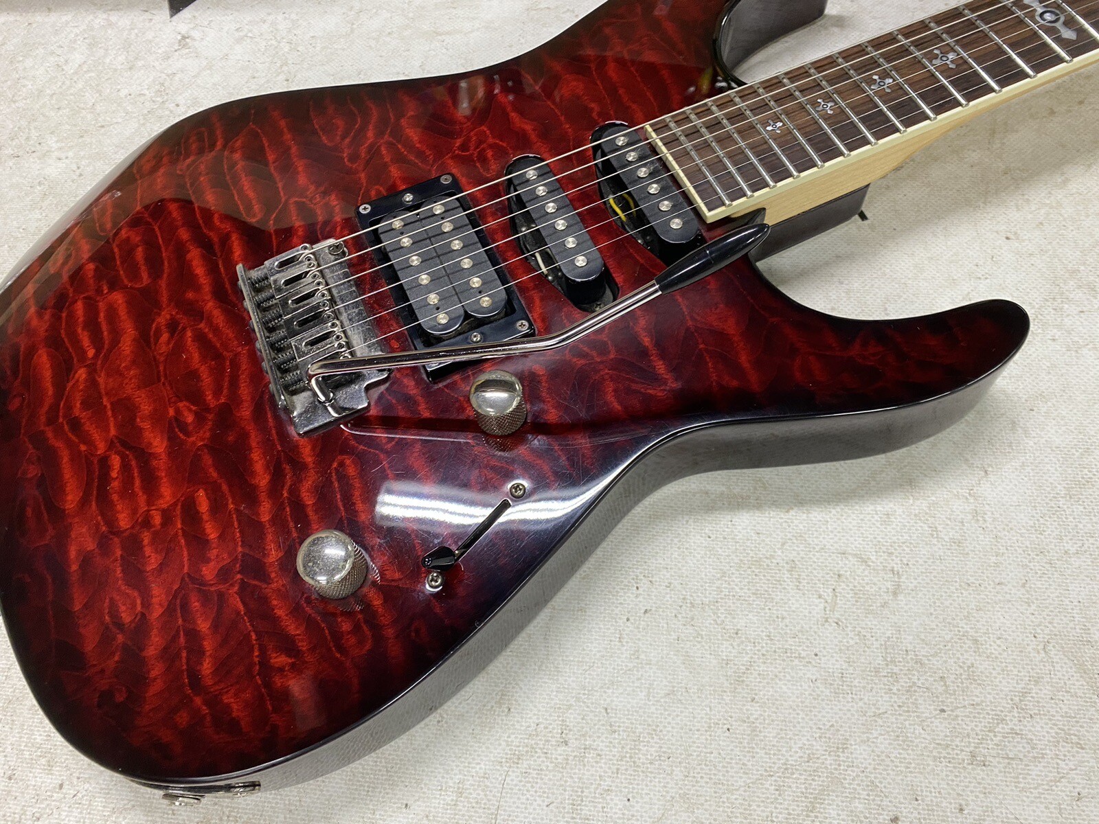 Jackson Dinky Shuriken Electric Guitar Red Flame