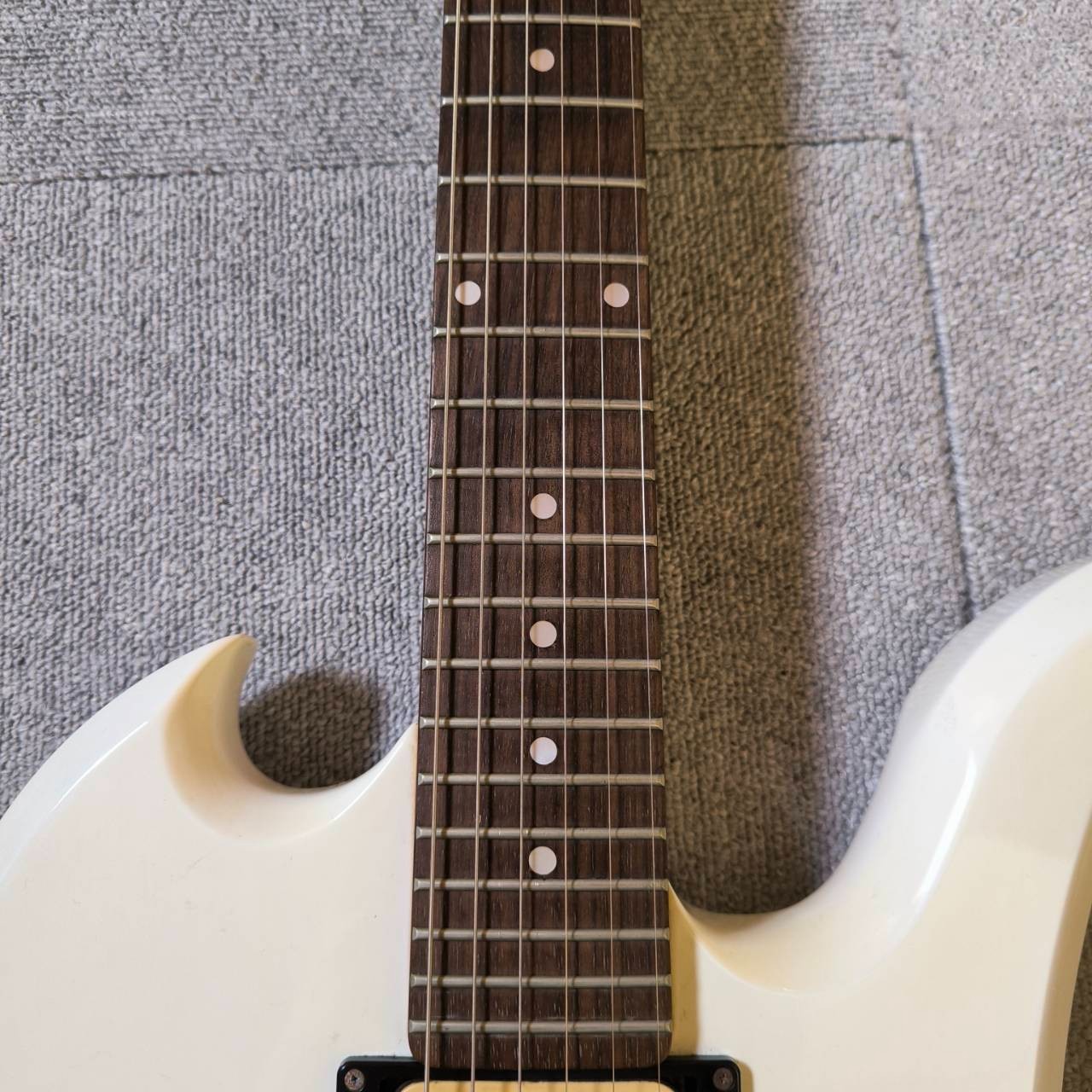 B.C.Rich MockingBird MOD White Electric Guitar Floyd Rose 3.83kg Made In Japan