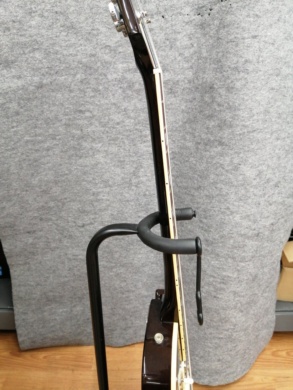 YAMAHA SL400S electric guitar