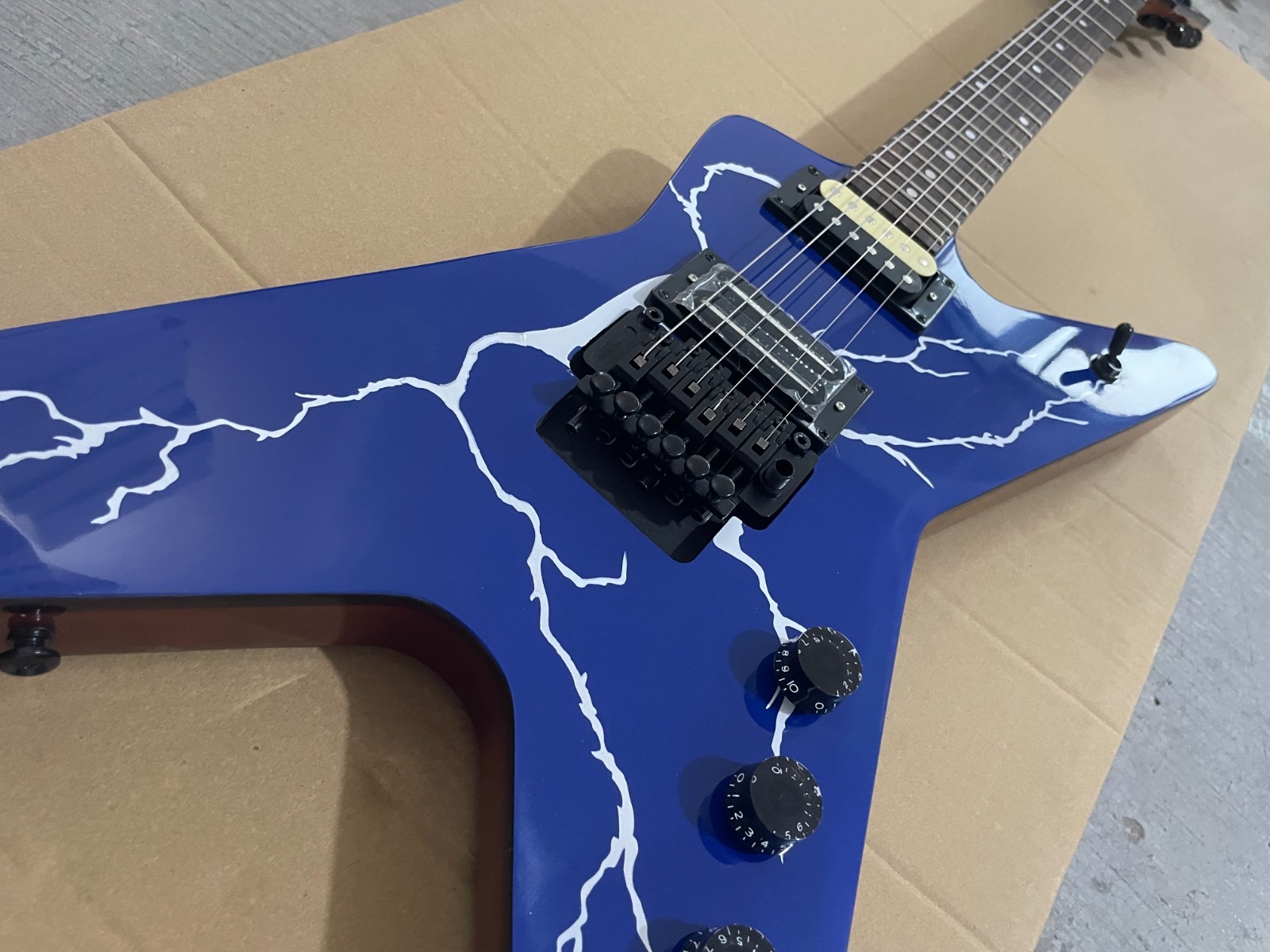 6 Strings Dimebag Darrel ML Electric Guitar Blue Lightning Floydrose vibrato