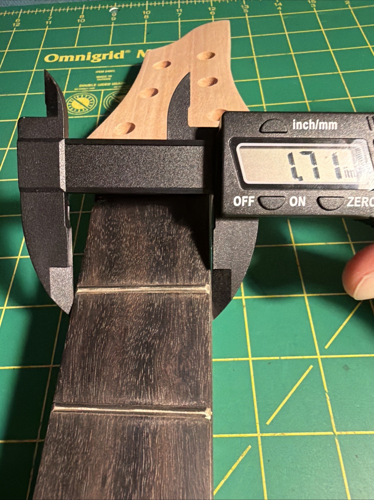 3×3 Blank Unused Custom Guitar Neck 22 Fret Rosewood Ebony No Inlays ￼