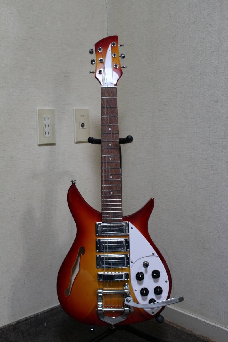 Beatles Rose Morris Spec 325 Rickenbacker Type