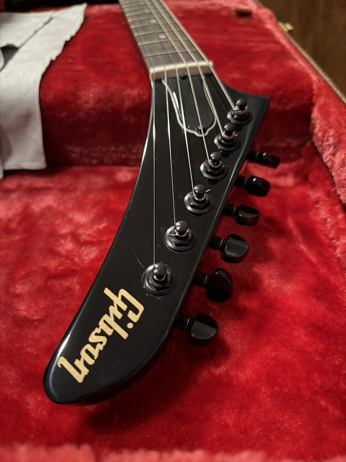 Gibson 80’s Explorer 2023 Custom Reissue Ebony BLACKED OUT EMG 81/60