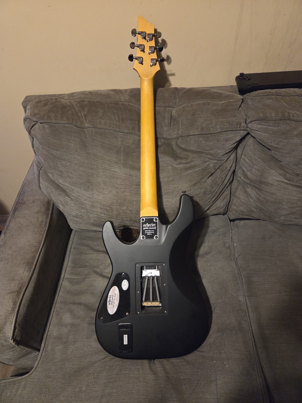 Schecter Demon 6 FR Diamond Series Black 6-String Solid Body 24-Fret RH Guitar