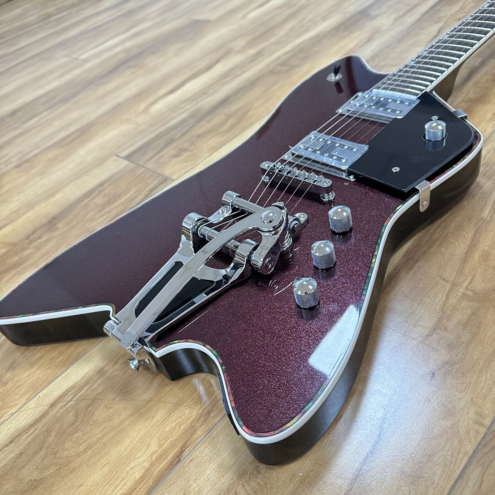 Ship US Limited Edition G6199 Billy-Bo Jupiter Thunderbird – Firebird Red Finish