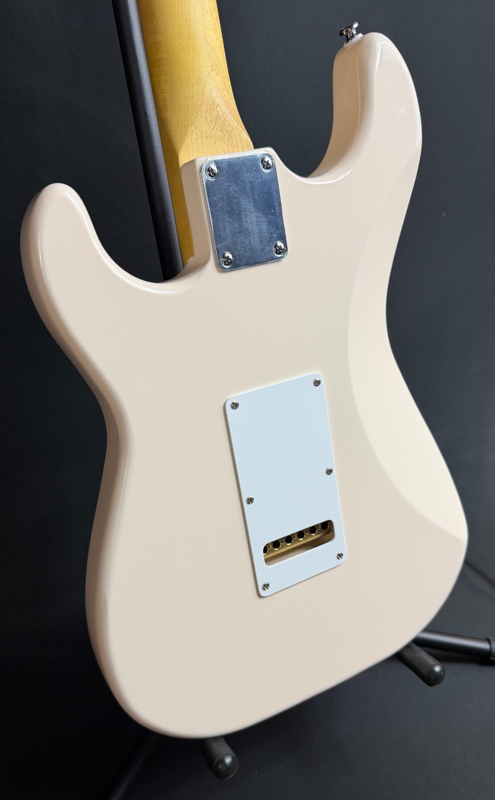 G&L Tribute Legacy Electric Guitar Olympic White Finish (780)
