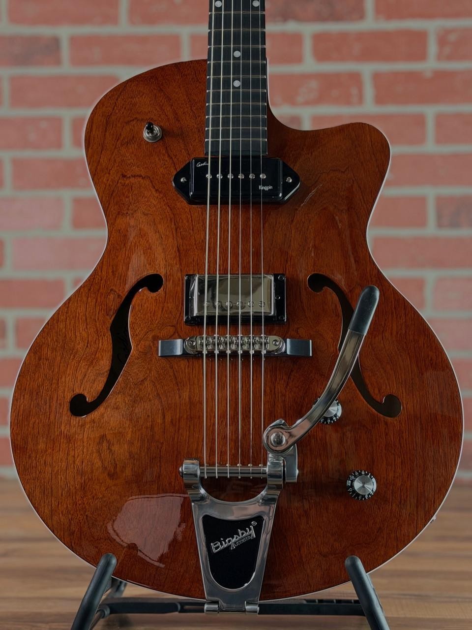 Godin 5th Avenue Uptown Custom Hollow-Body Electric Guitar – Havana Brown