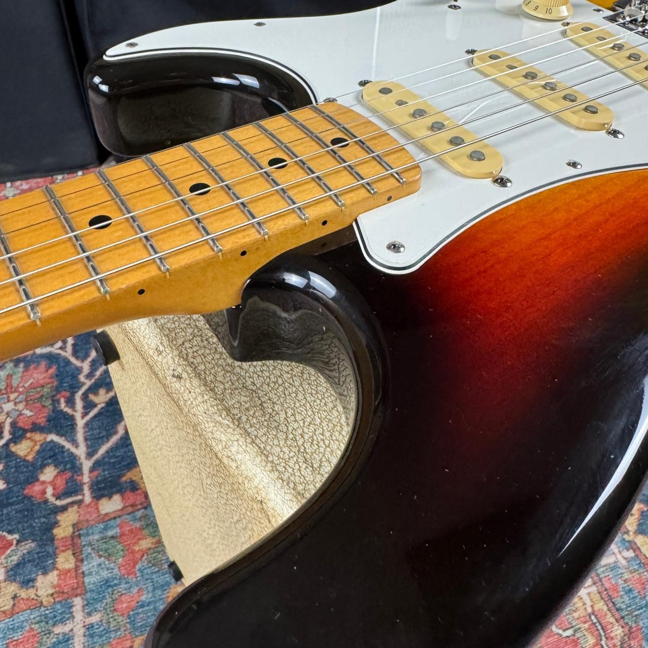 Fender Stratocaster Model ST43 Alder Made in Japan – 2004-2005