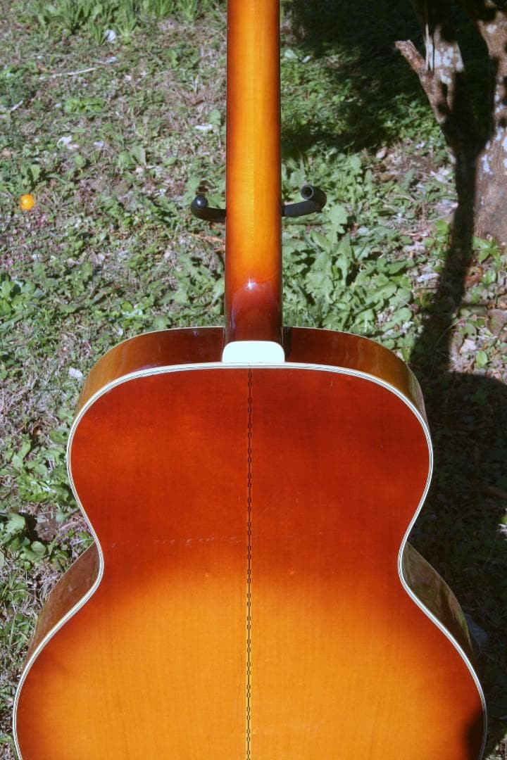 Granada J200 model manufactured by Matsumoku in Matsumoto, Japan in the 1970s