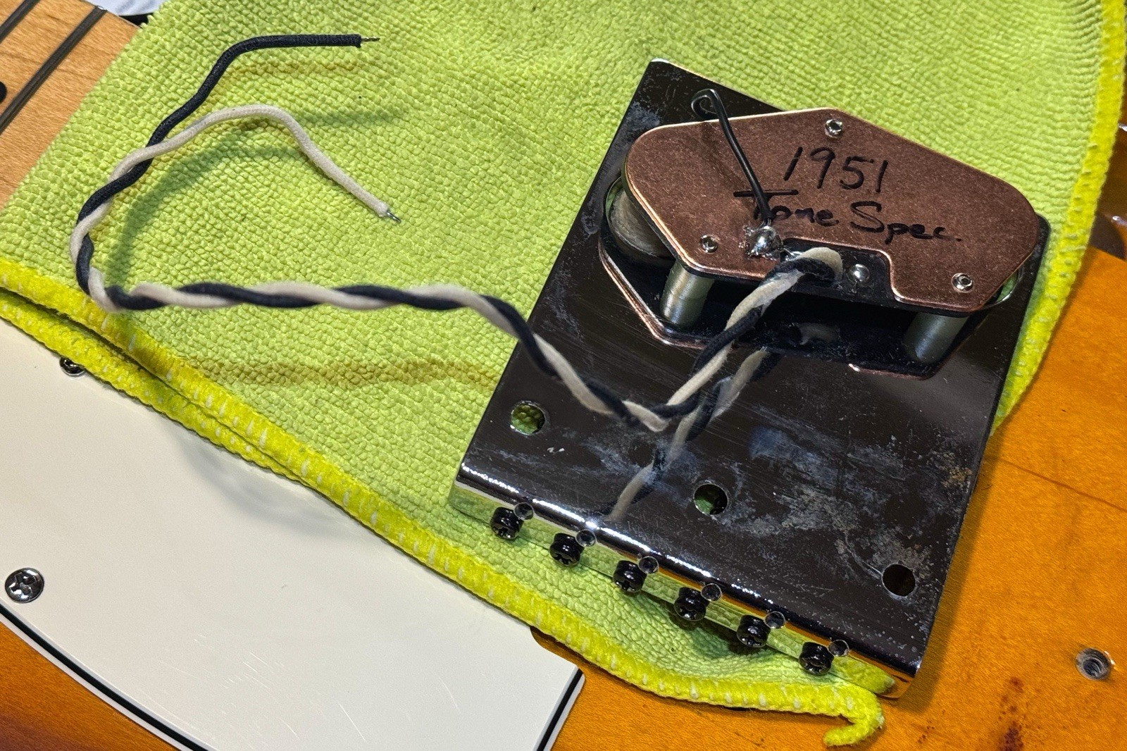 PRO-MOD 1996 Fender Tele 1951 Tone Specific Pickups Brass Saddle Locking Tuners