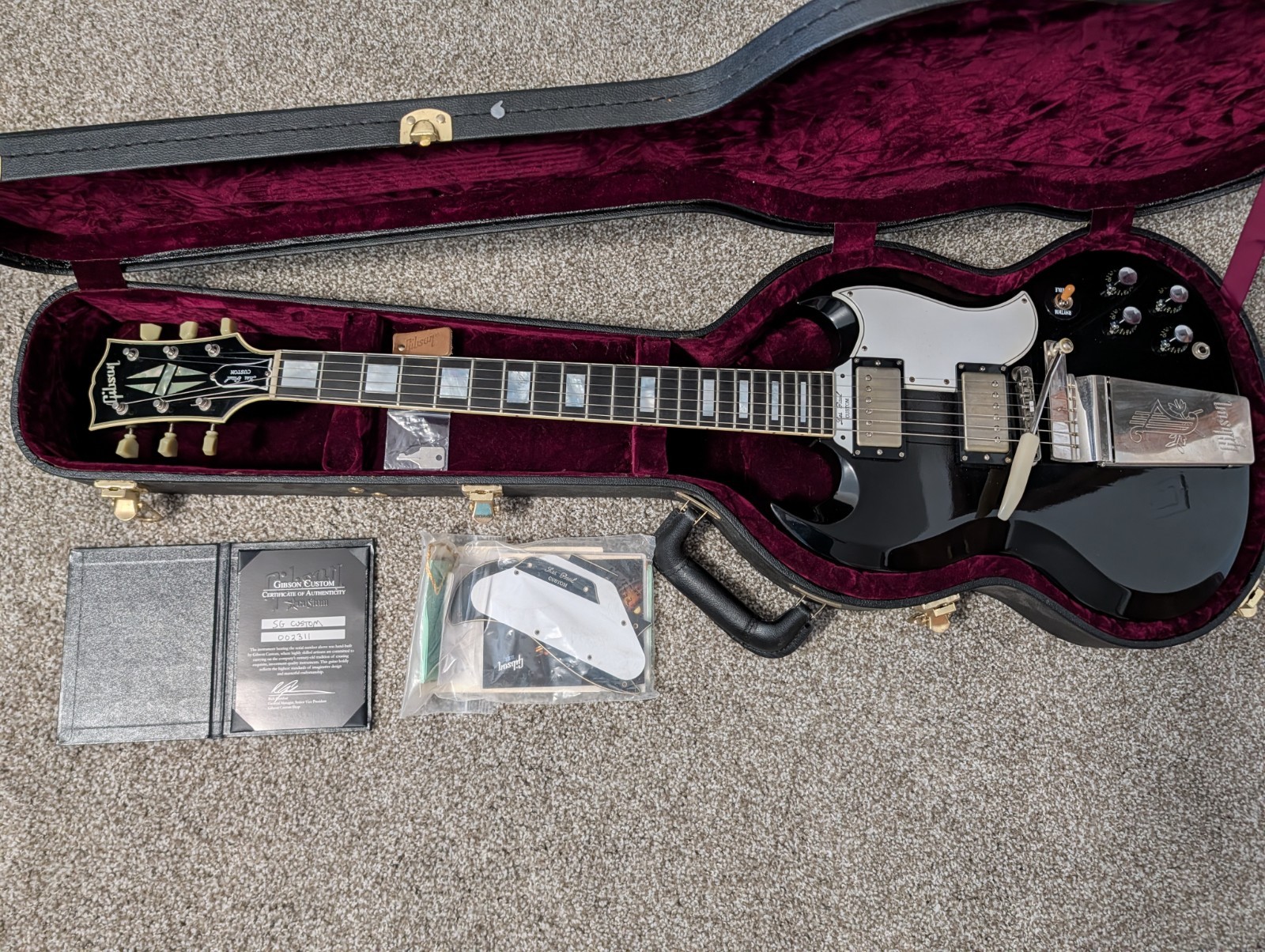 2001 Custom Shop built Gibson SG Custom with Maestro Tremolo and 2 pick-ups