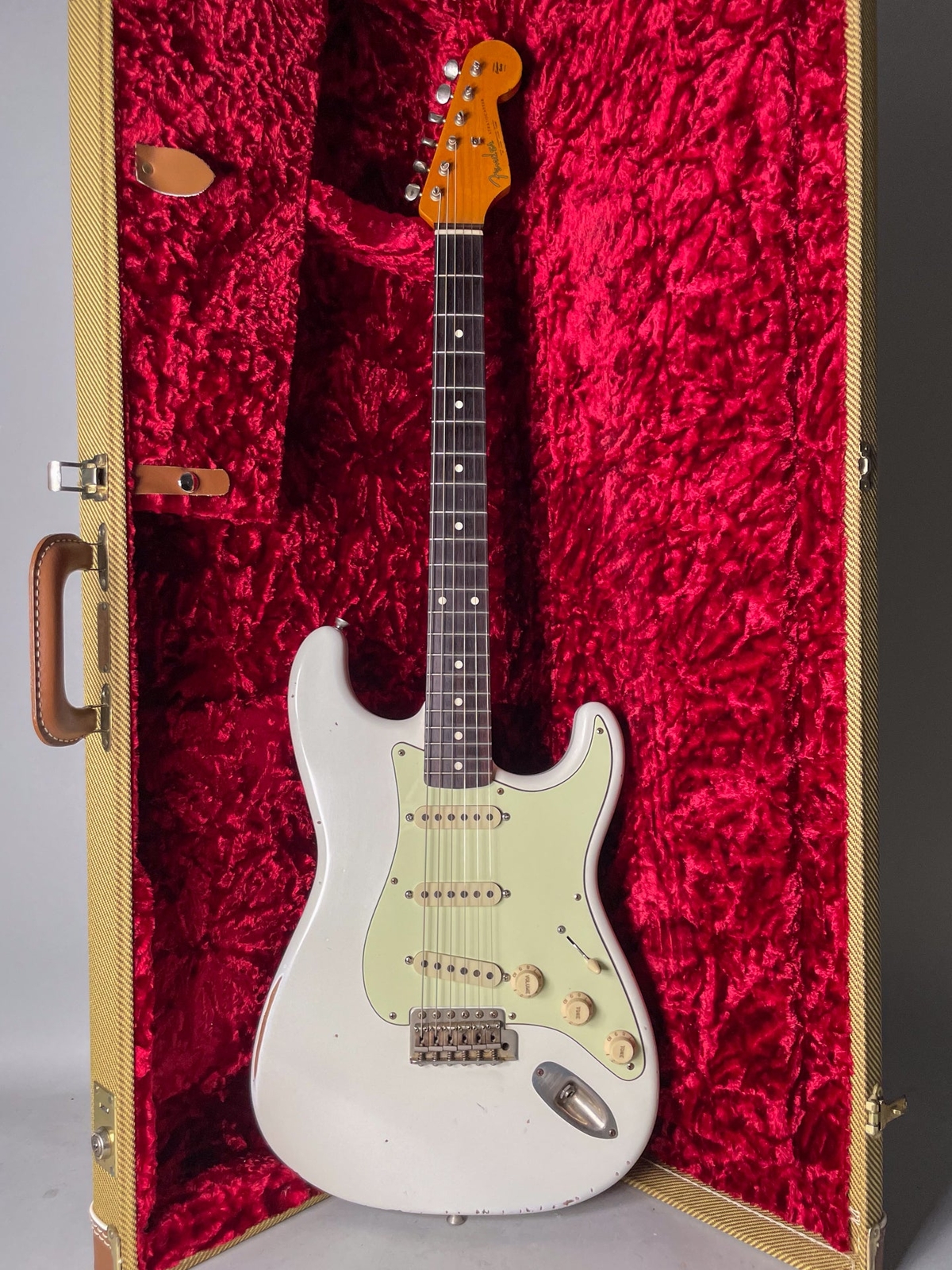 2006 K-Line S-Type #009 Stratocaster Style Olympic White Relic w/HSC